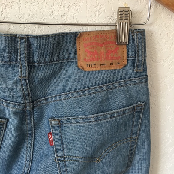 Women's Levi's 511 Light Washed Blue Jeans - Picture 3 of 5